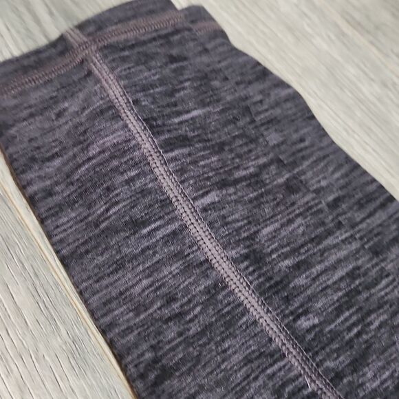 Victoria Secret Heathered Gray Pocket Leggings - Picture 2 of 8